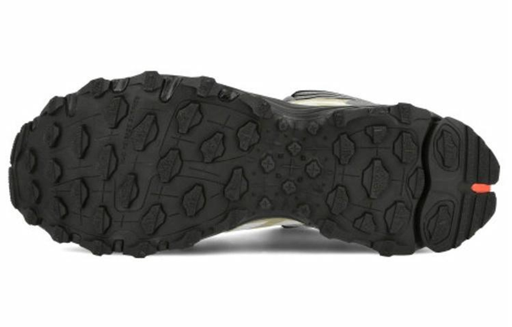 Кроссовки Adidas Response