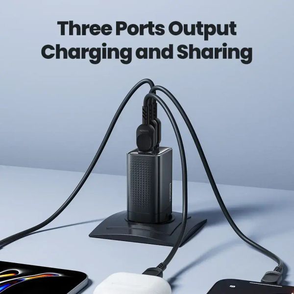 Адаптер питания Toocki 65Вт GAN Fast Charger (2 Type-C + USB-A) Белый