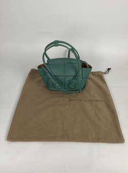 Сумка Bottega Veneta Arco Mini