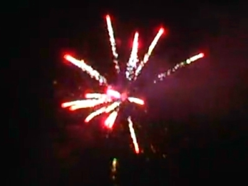 Батарея салютов "Лав" (1,2 х 25)