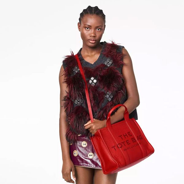 СУМКА MARC JACOBS THE LEATHER SMALL TOTE BAG TRUE RED