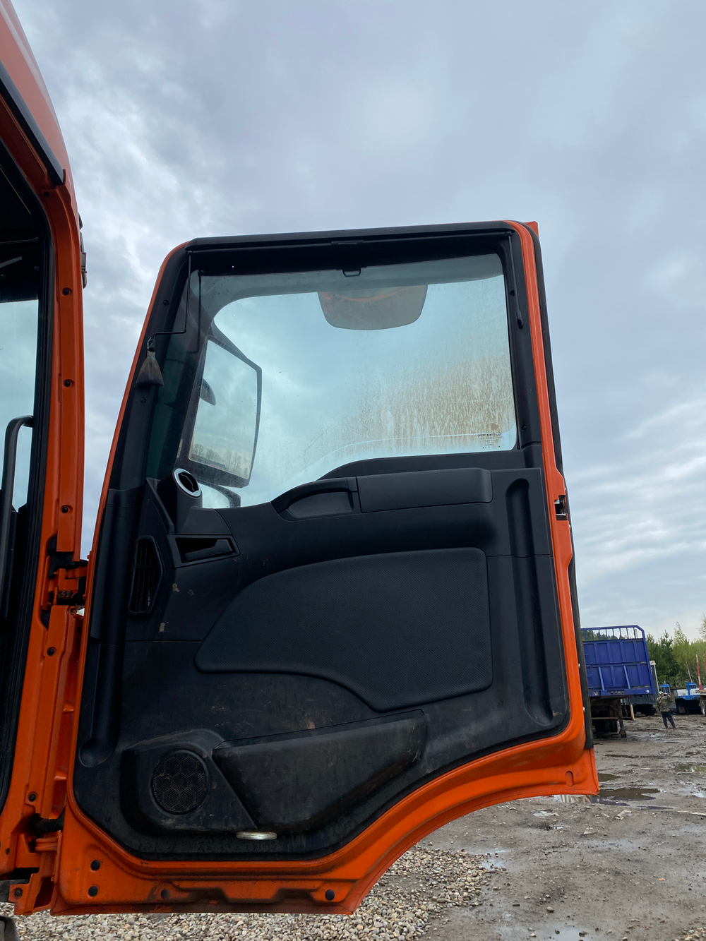 SITRAK C7H 6x6 Седельный тягач ZZ4406V395ME (Дизельный, 12.4 л, 540 л.с. МТ)