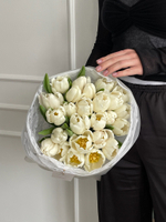 Букет из 25-ти белых тюльпанов