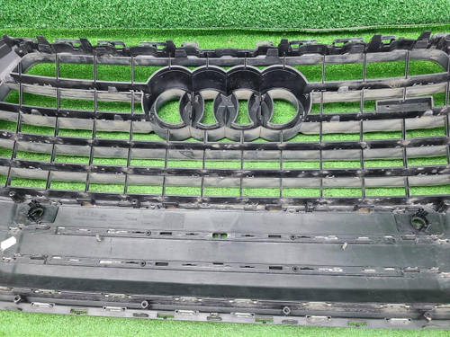 Решетка радиатора Audi Q7 2 4M (2015-2019)