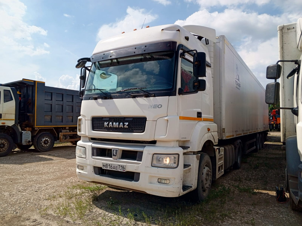 КамАЗ 5490 4x2 Седельный тягач 5490-S5 (Дизельный, 12,0 л, 401 л.с., МТ)