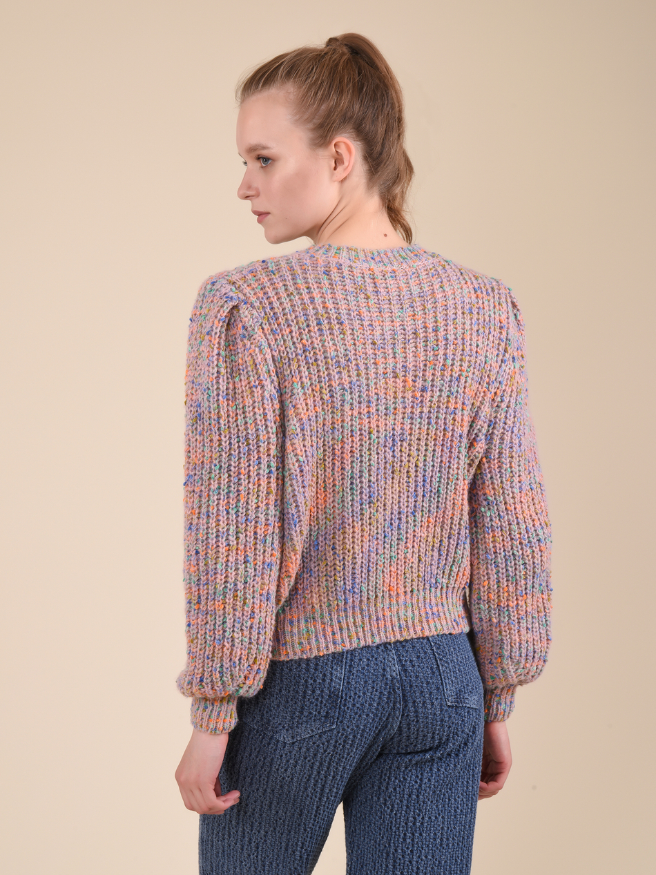 Свитер женский