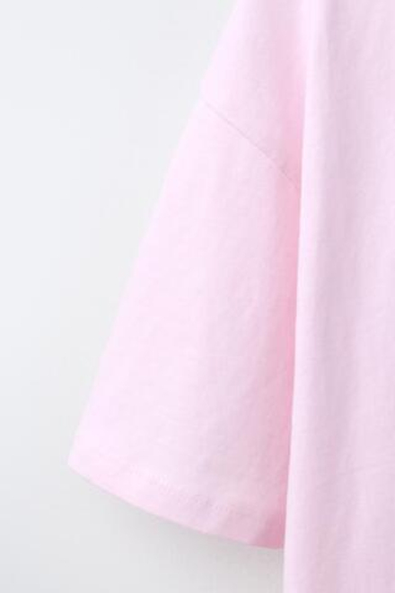 ZARA ФУТБОЛКА С ПРИНТОМ, РОЗОВЫЙ