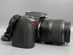 Nikon D40 kit 18-55mm 3.5-5.6G II ED 10.000 кадров