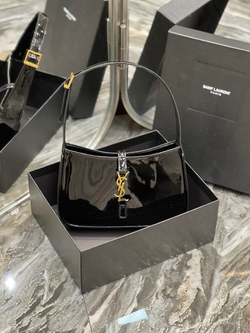 Saint Laurent Le 5 à 7 Hobo Bag