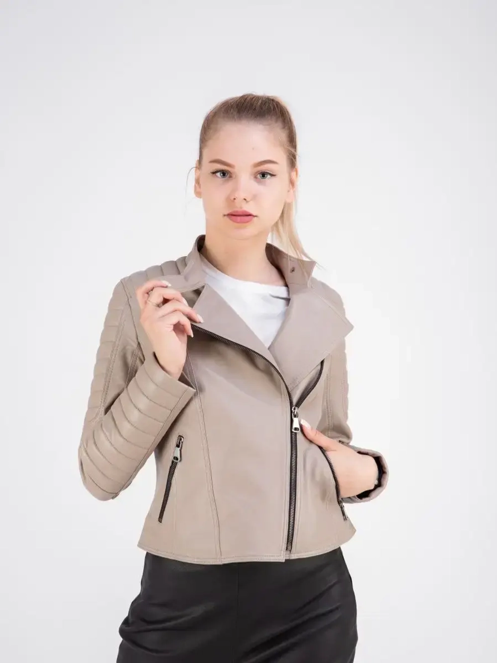 Косуха укороченная демисезонная куртка из натуральной кожи