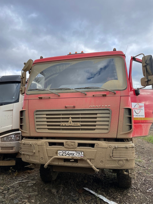 МАЗ 6432 6x6 Седельный тягач 643228-8571-052 (Дизельный, 11,6 л, 423 л.с., МТ)