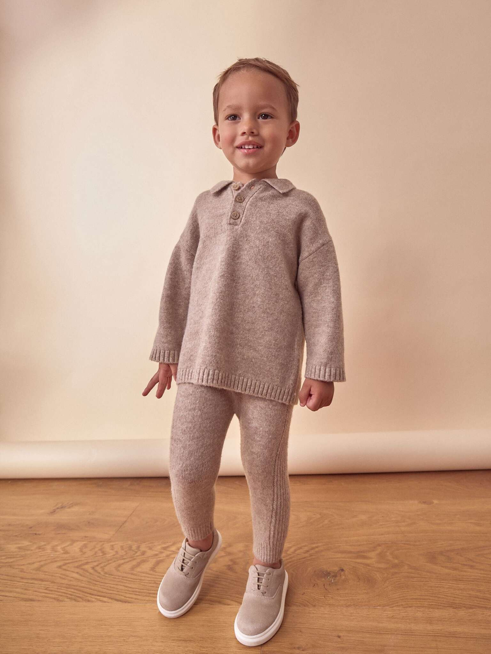 Брюки трикотажные и поло с длинным рукавом трикотажное в комплекте для мальчика Next K82-473, Бежевый