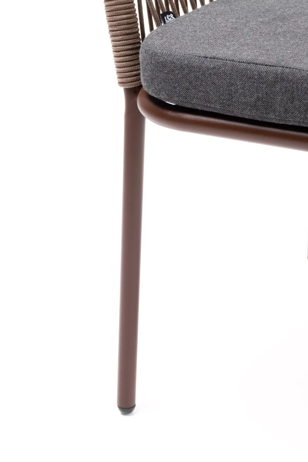 "Марсель" стул плетеный из роупа, каркас алюминий коричневый (RAL8016) муар, роуп коричневый круглый, ткань темно-серая 027