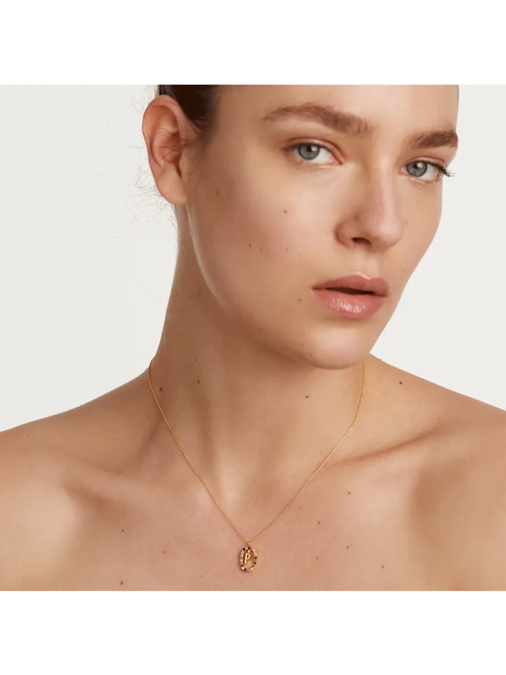 Колье Буква P серебро 925 пробы покрытое золотом