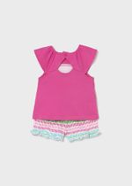 футболка с шортами