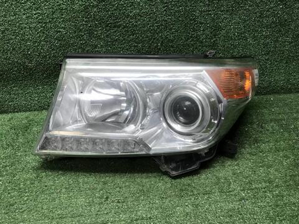 Битая Фара левая Land Cruiser 200 (12-15) ксенон