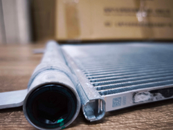 Радиатор кондиционера с ресивером Golf Tiguan