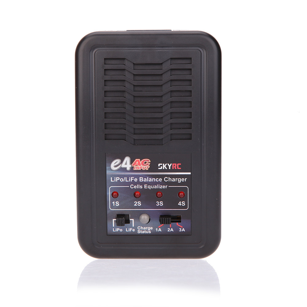 Зарядное устройство SkyRc e4