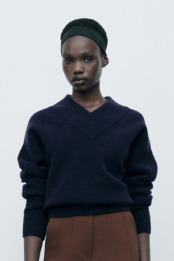 ZARA ОДНОТОННЫЙ ДЖЕМПЕР С V-ОБРАЗНЫМ ВЫРЕЗОМ, МОРСКОЙ СИНИЙ