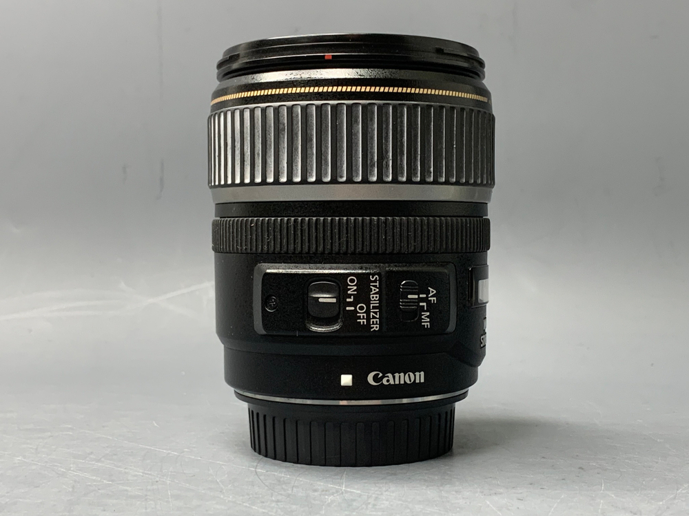 Canon EF-S 17-85mm 4-5.6 IS USM внутри пыль