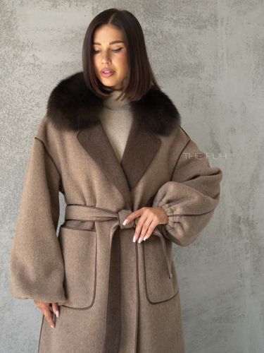 Коричневое двустороннее пальто на поясе с меховым воротником