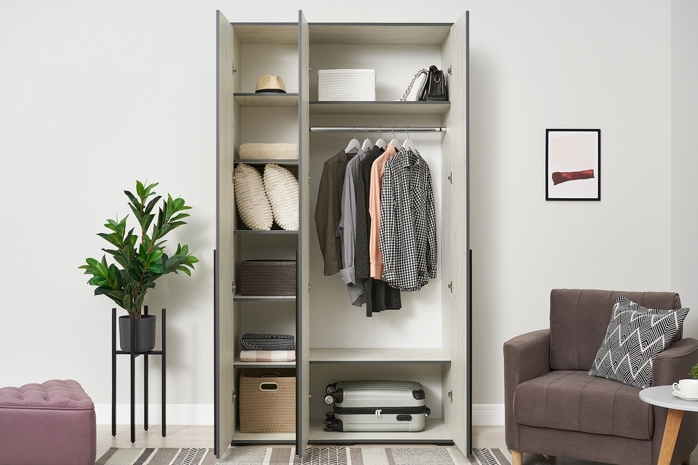 Шкаф 3-х створчатый Норд