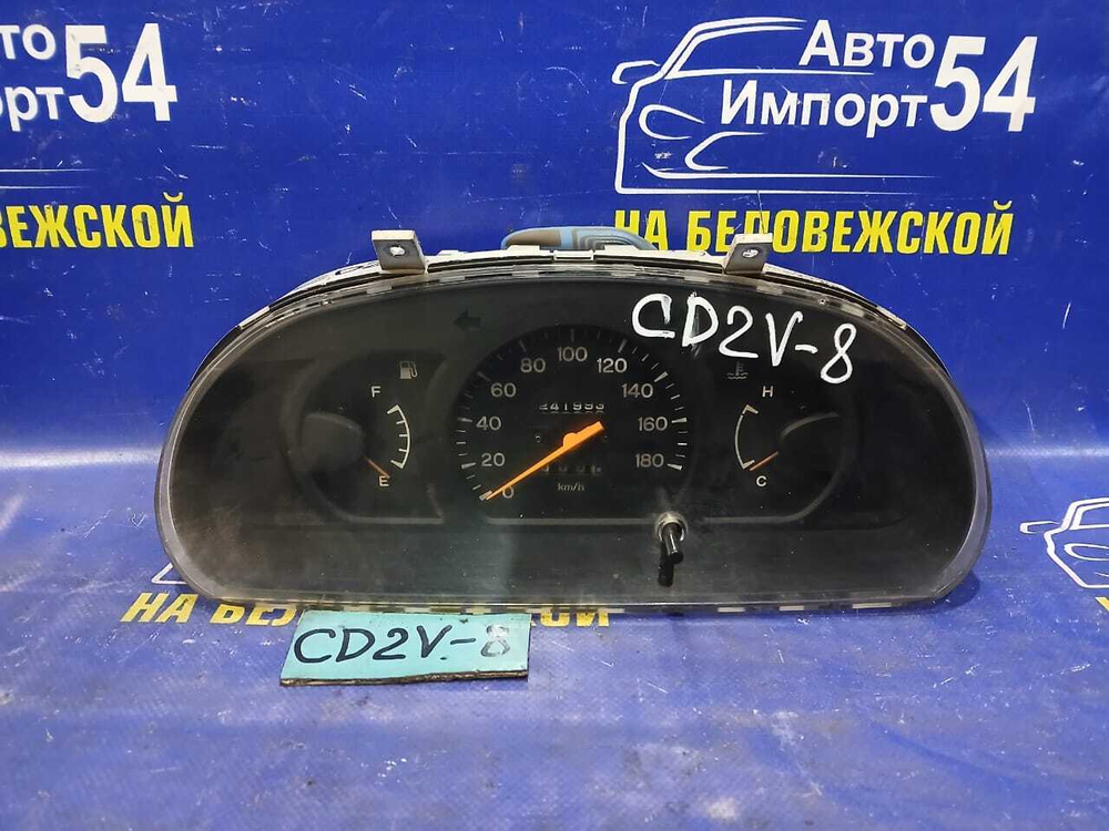 Щиток приборов MITSUBISHI LIBERO 2001