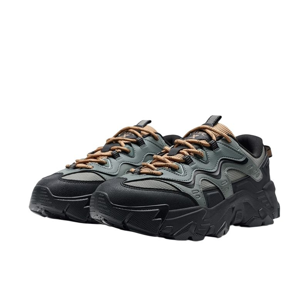 Xtep Red Cliffs 5 0