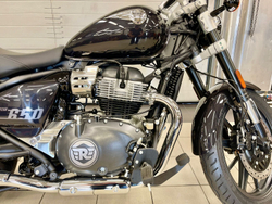 Royal Enfield 650 Super Meteor (Astral Black)