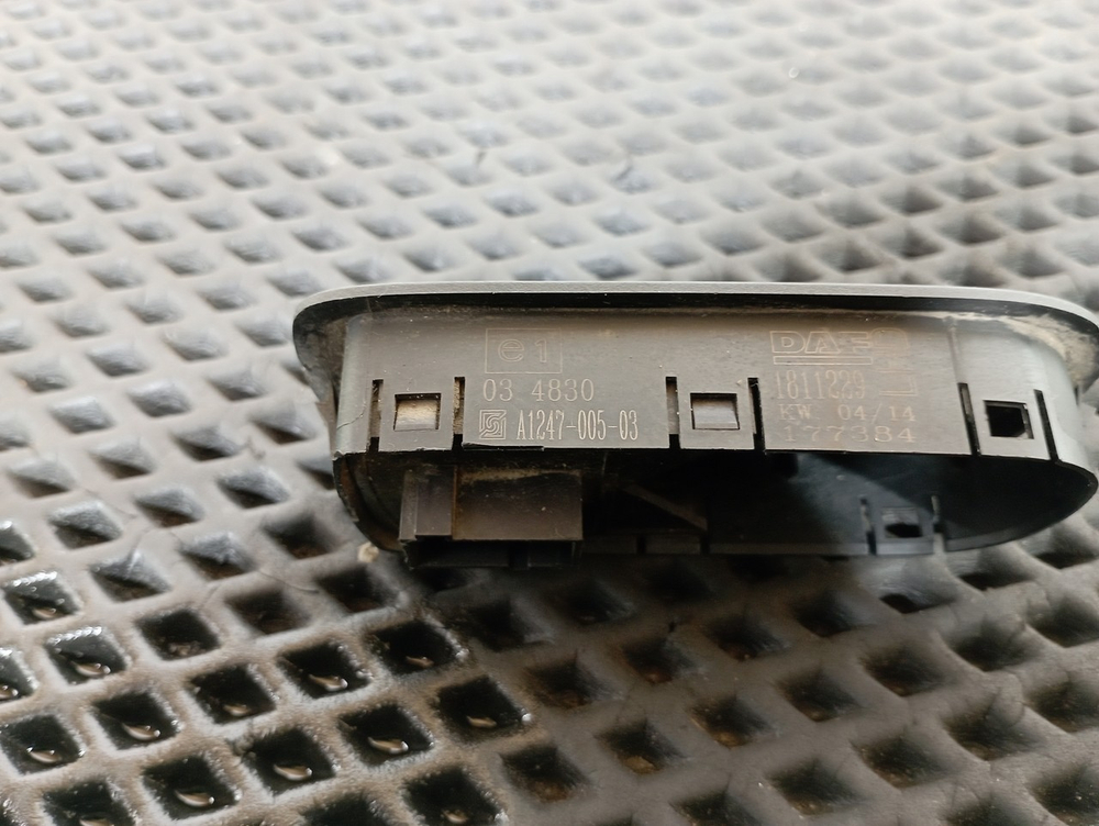 Блок управления стеклоподъемником