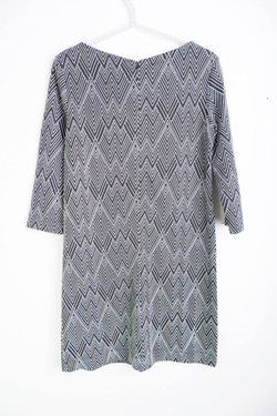 Платье Incity монохромное, визуально на 40 размер