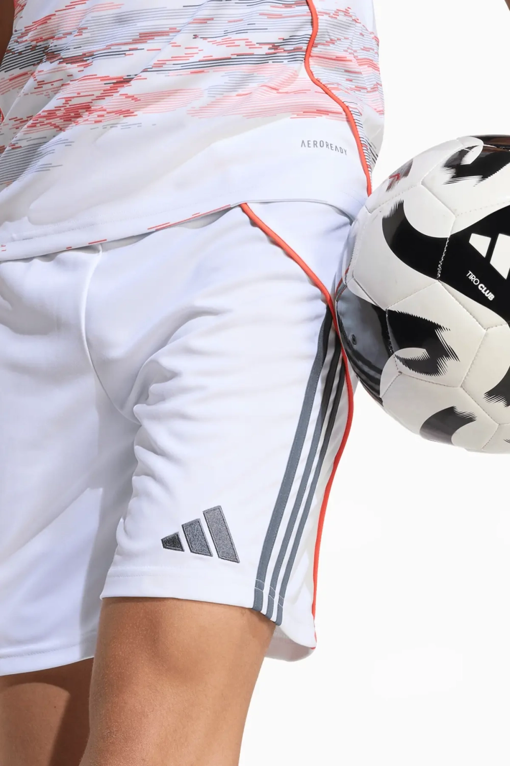 Шорты adidas FC Bayern 25/26 Away Junior - белый