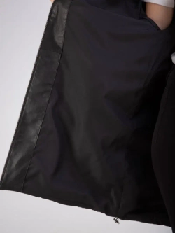 Пальто из натуральной кожи с капюшоном