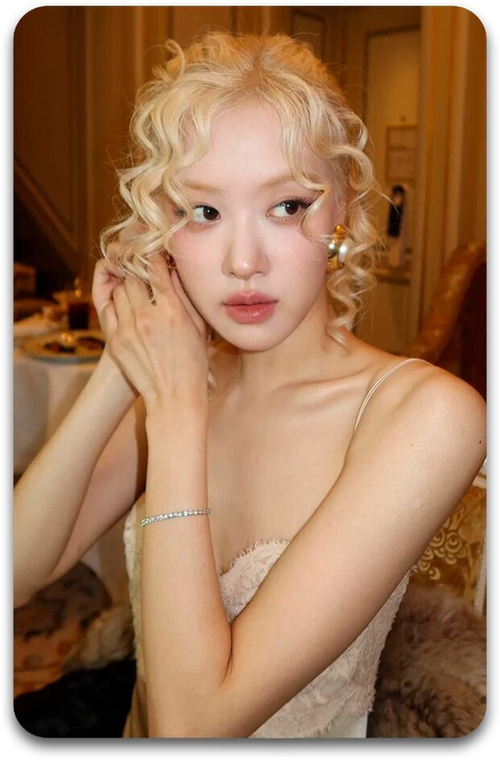 Карта #3442 / Rose (BLACKPINK)