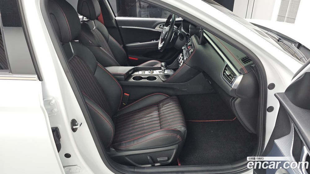 Genesis The New G70 Бензин 2.0T 2WD (02.2022)