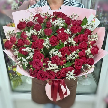 Букет из 15 бордовых кустовых роз