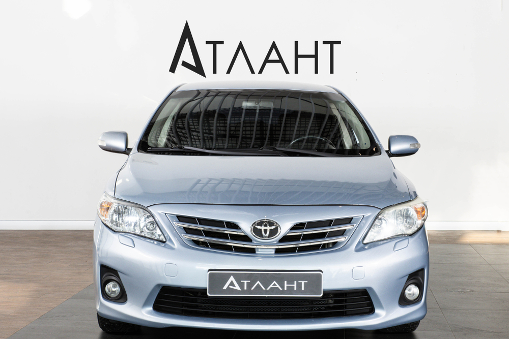 Toyota Corolla, 2011 год