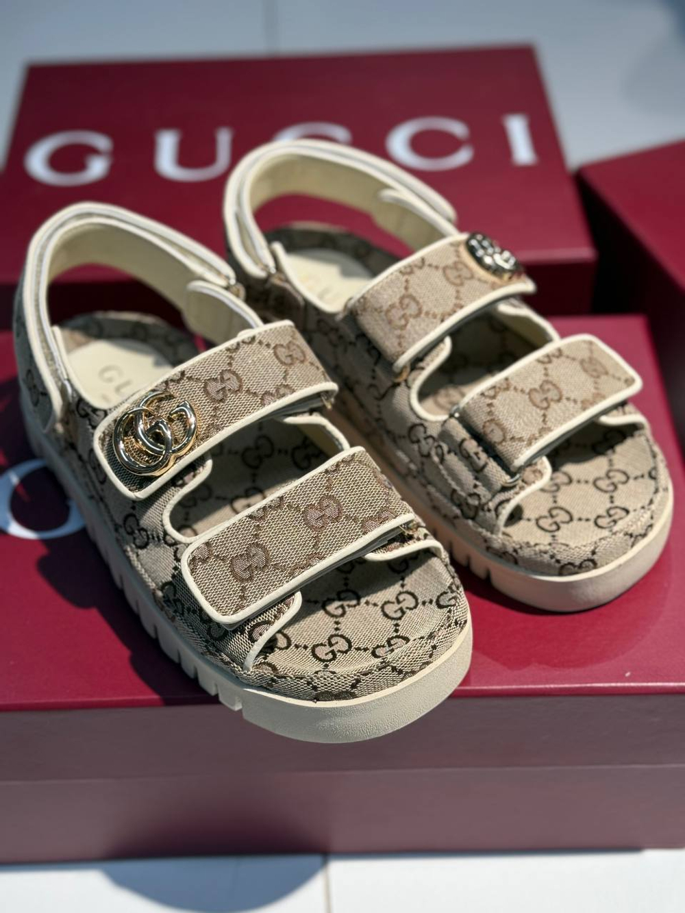 Сандалии Gucci