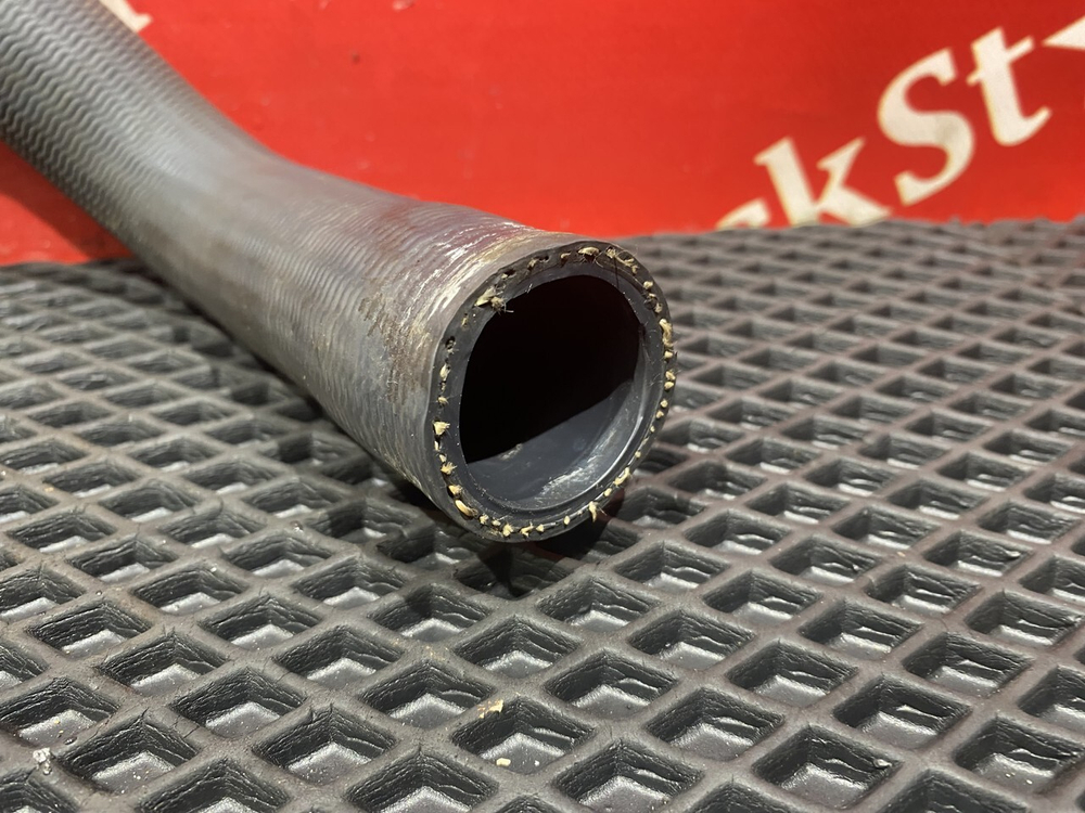 Патрубок компрессора 2018г