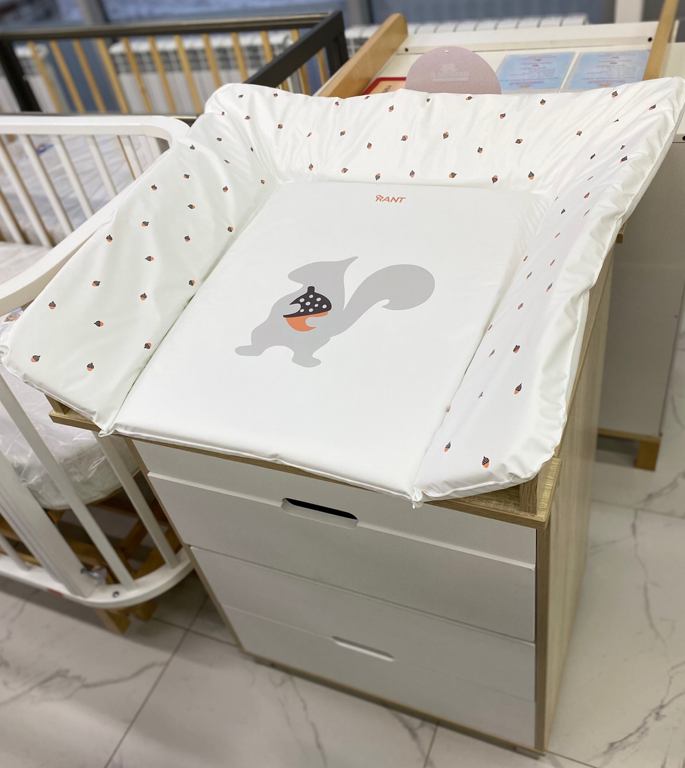 Пеленальный матрасик №2 RANT "Nuts" (80х71)