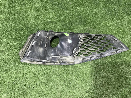 Накладка ПТФ левая Audi A4 B9 (2018-2019) S-line