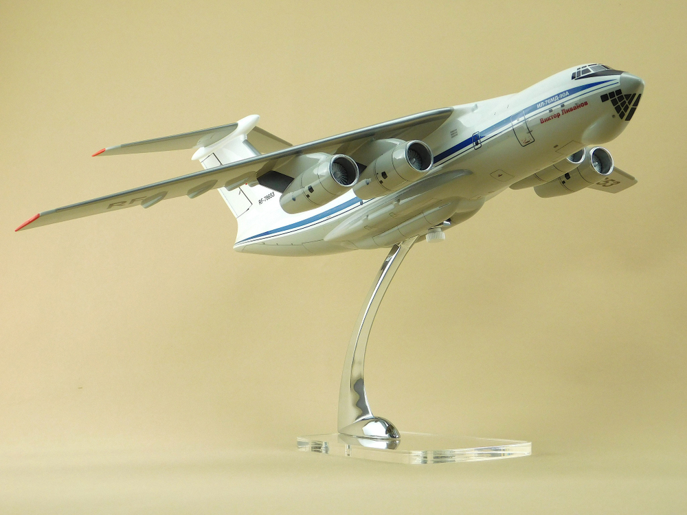 Модель самолета Ил-76МД-90А (М1:100, RF-78653)