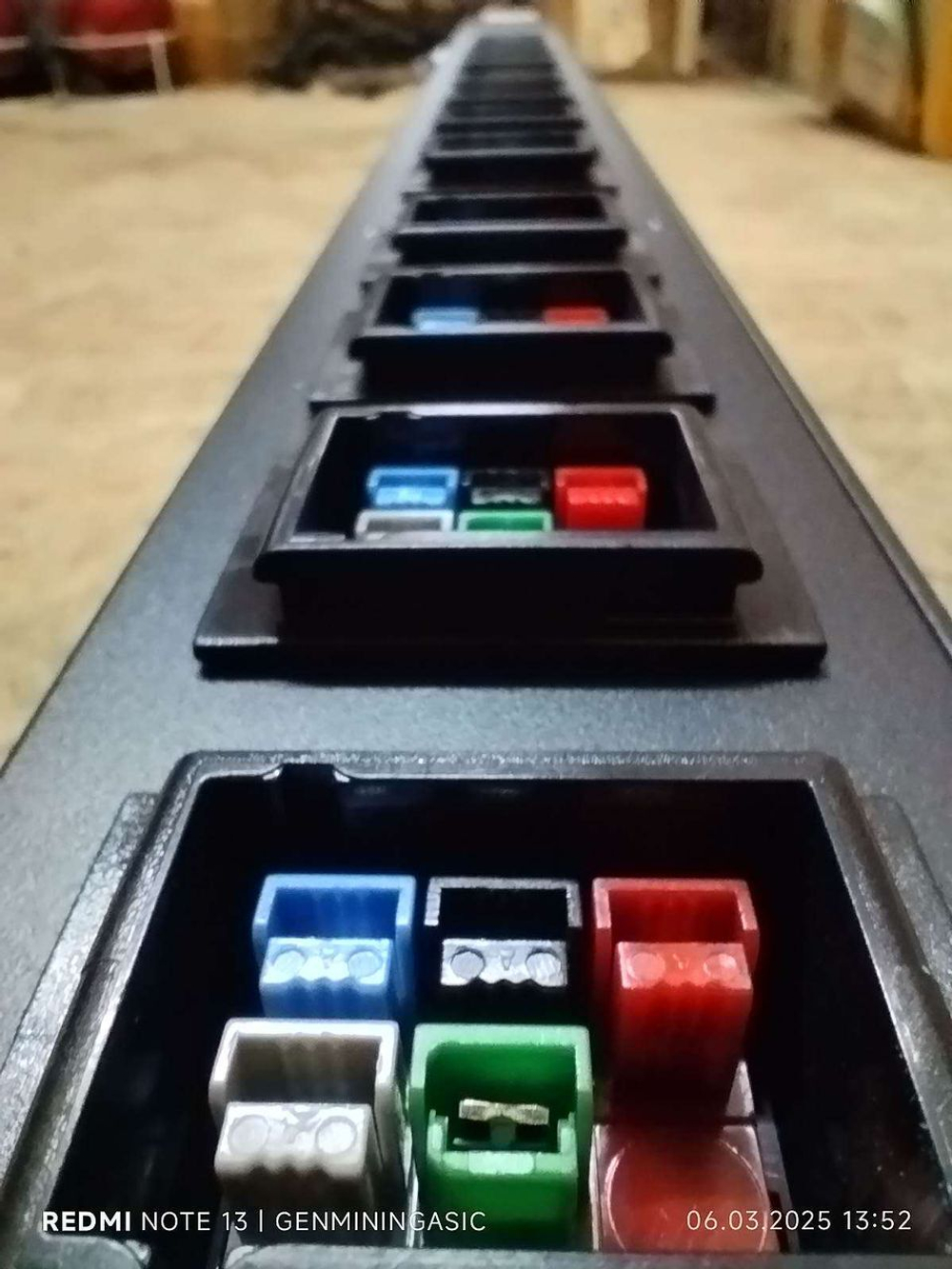 PDU для Antminer T21, S21, S19j XP, S19j Pro+, L9 (PW12V1)