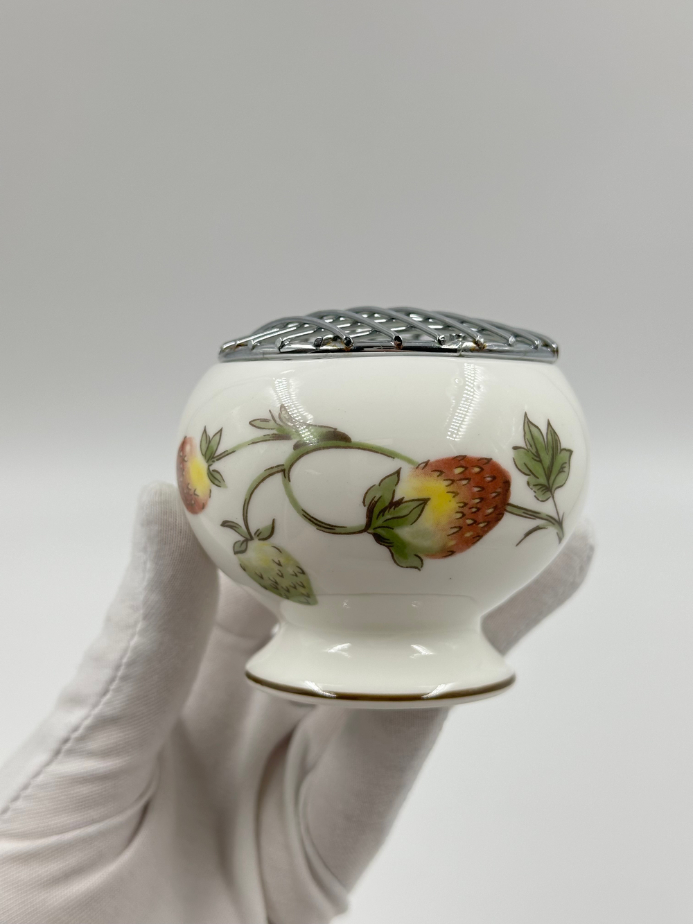 Миниатюрный роузбоул Coalport