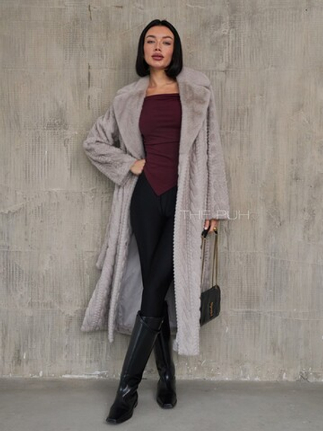 Длинная серая шуба из эко-меха