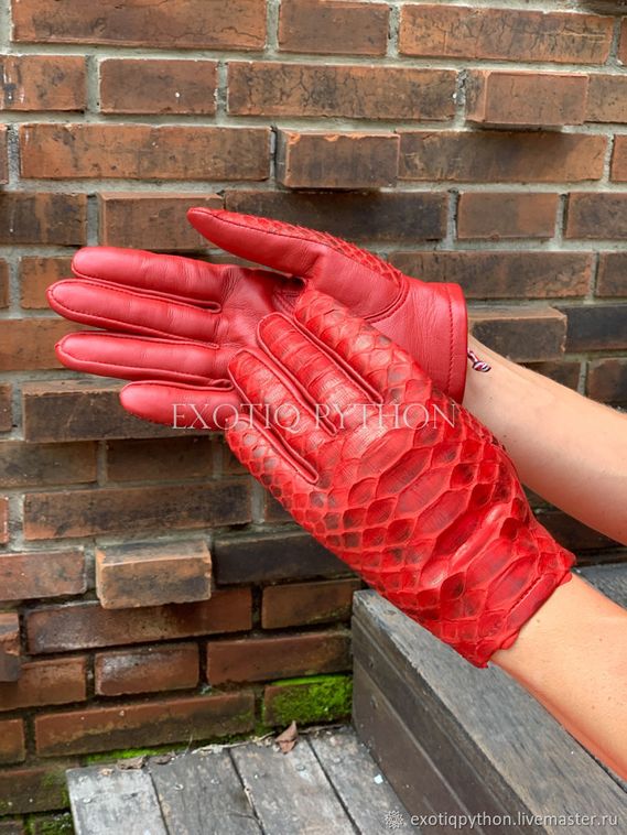 Женские перчатки из кожи питона AC-94