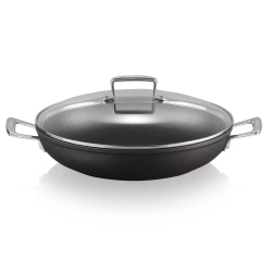 Le Creuset - Сковорода PRO с антипригарным покрытием 30 см с крышкой / артикул   51107300010502  / GTIN 630870272858