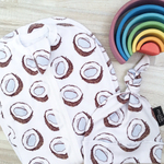 Пеленальный кокон и шапочка Mjölk Кокосы