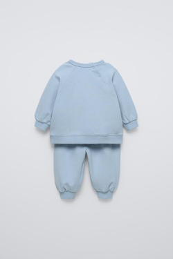 ZARA КОМПЛЕКТ ИЗ ТОЛСТОВКИ И БРЮК-ДЖОГГЕРОВ, ГОЛУБОЙ