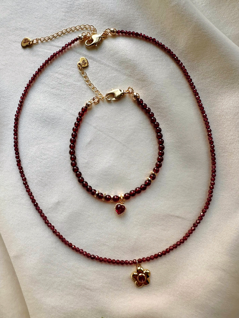 Браслет Гранатовое сердце с фианитом